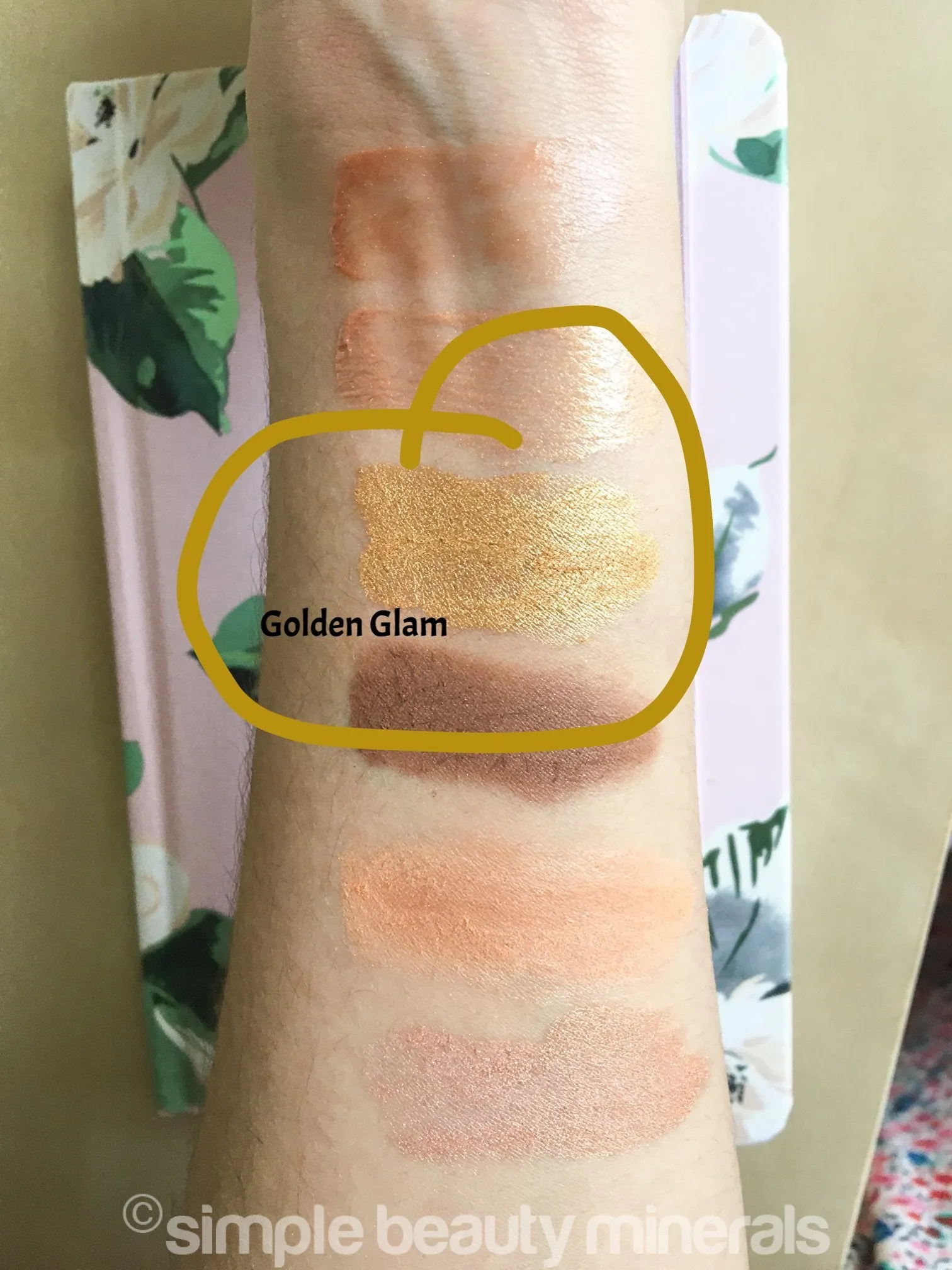Golden Glam Mineral Eyeshadow