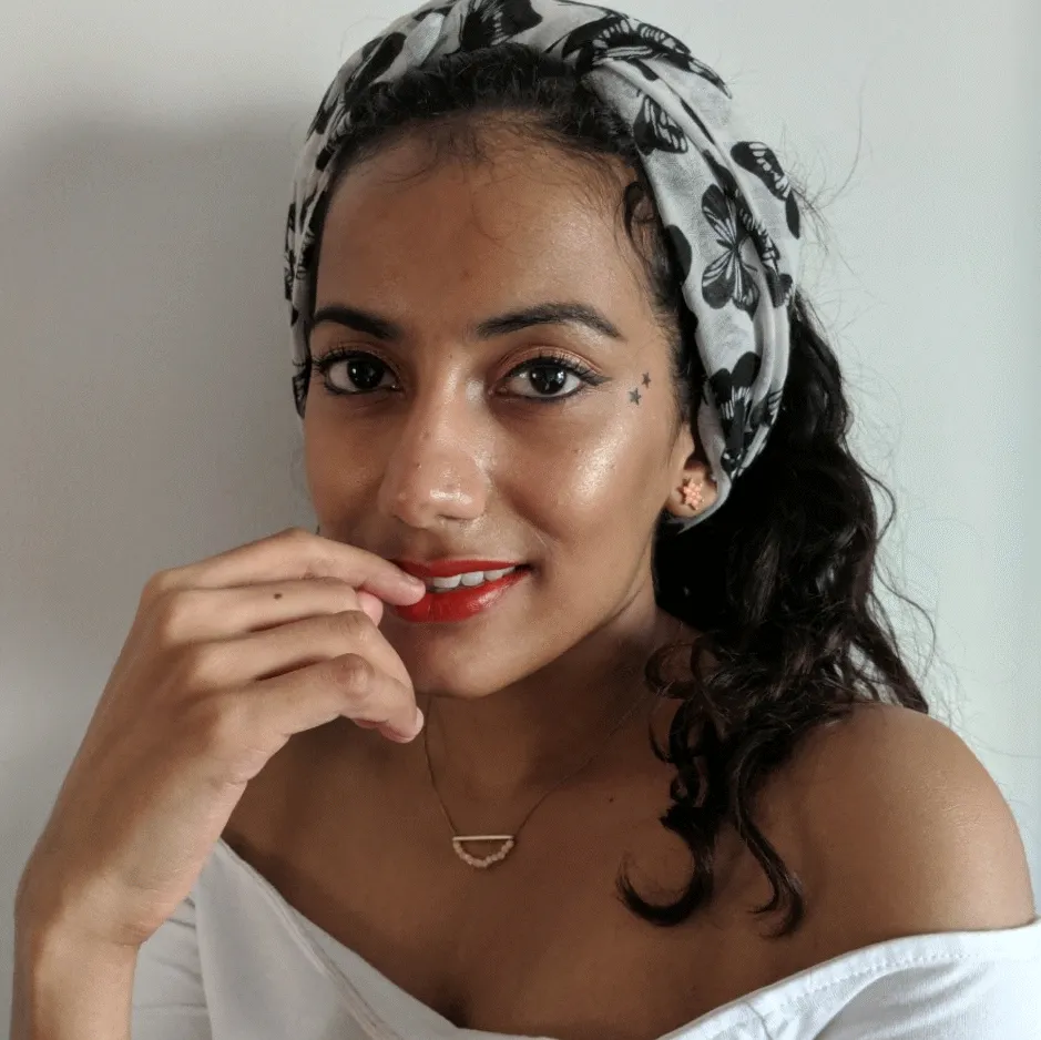 Orange Editor 08 - SATIN MATTE | LIGHT & COMFORTABLE | ENRICHED WITH PLANT OILS | INTENSE COLOR | VDAY OFFER