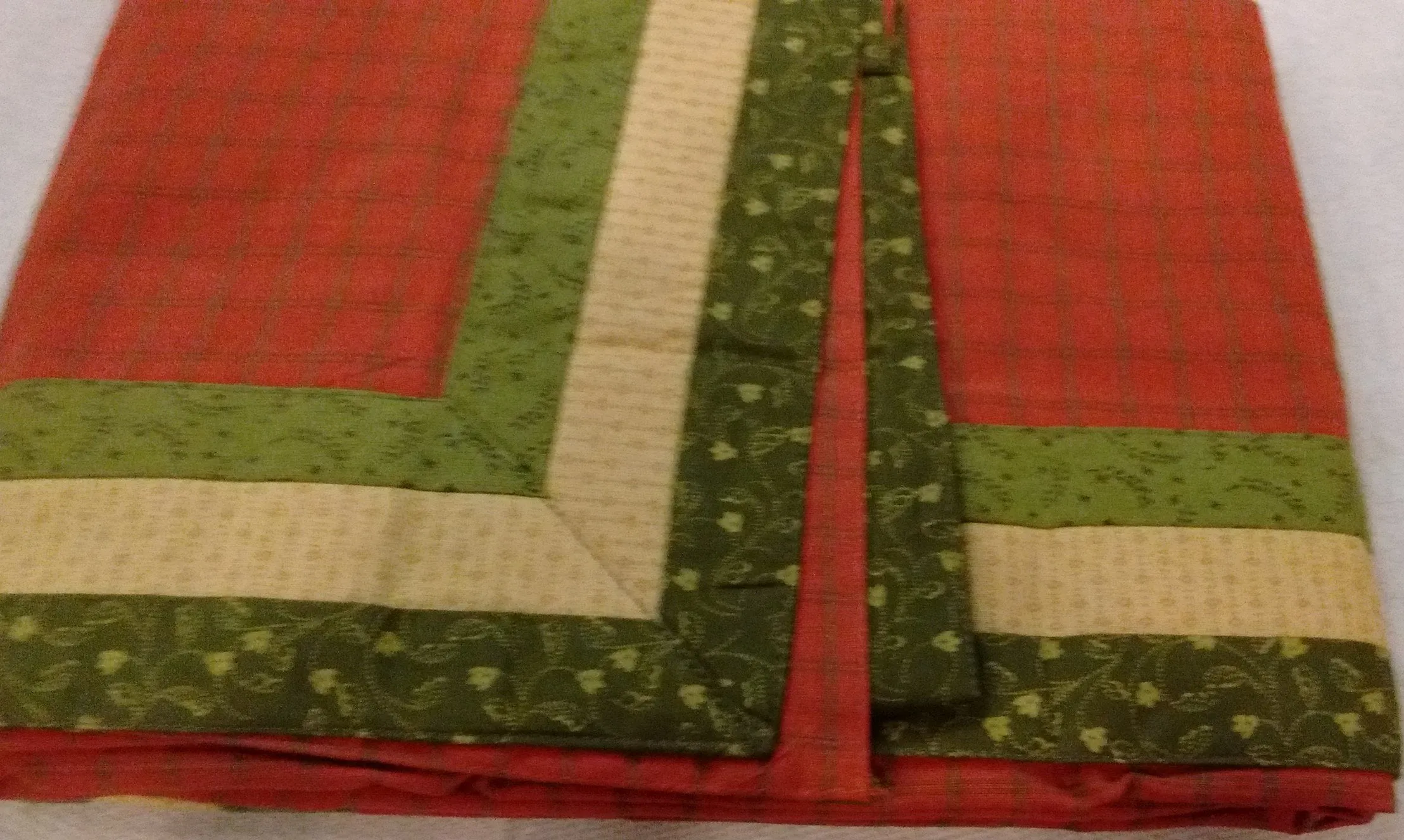 Park Design Honey and Spice Decorative Tablecloth 54 Inches Square
